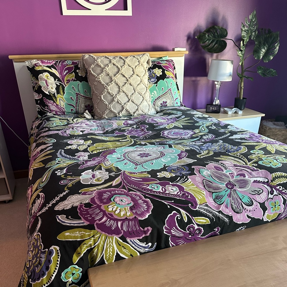 Pottery Barn duvet cover and 2 shams